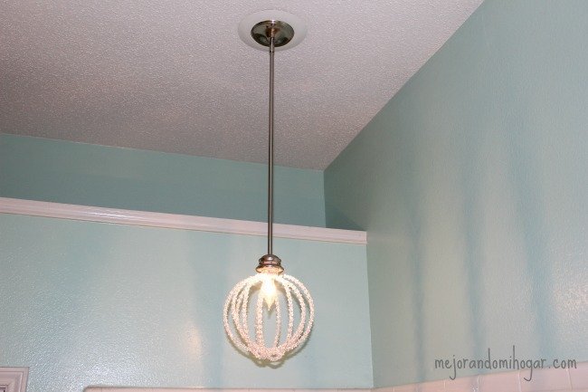 Iluminación y pintura del baño