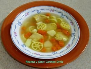 Sopa de Pollo con Jengibre