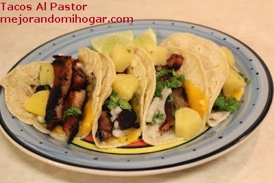 Tacos al Pastor a la Parrilla con Queso Cheddar