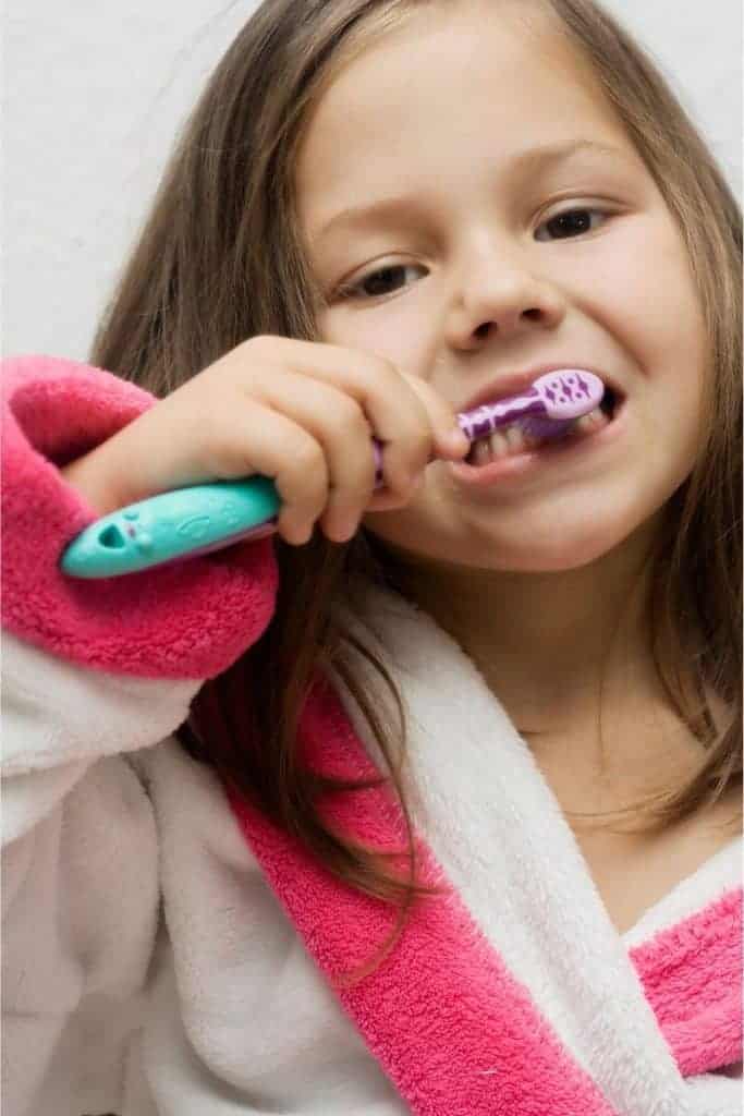 como cuidar los dientes de los niños