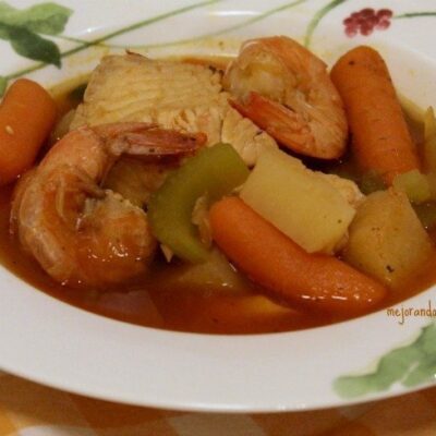 Receta para preparar Caldo de Pescado y Camarón