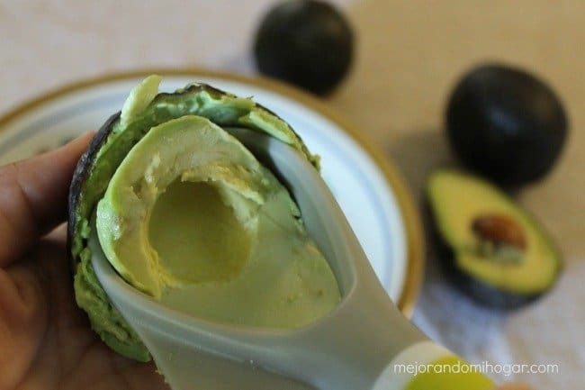 4-in-1-avocado-tool-casabella