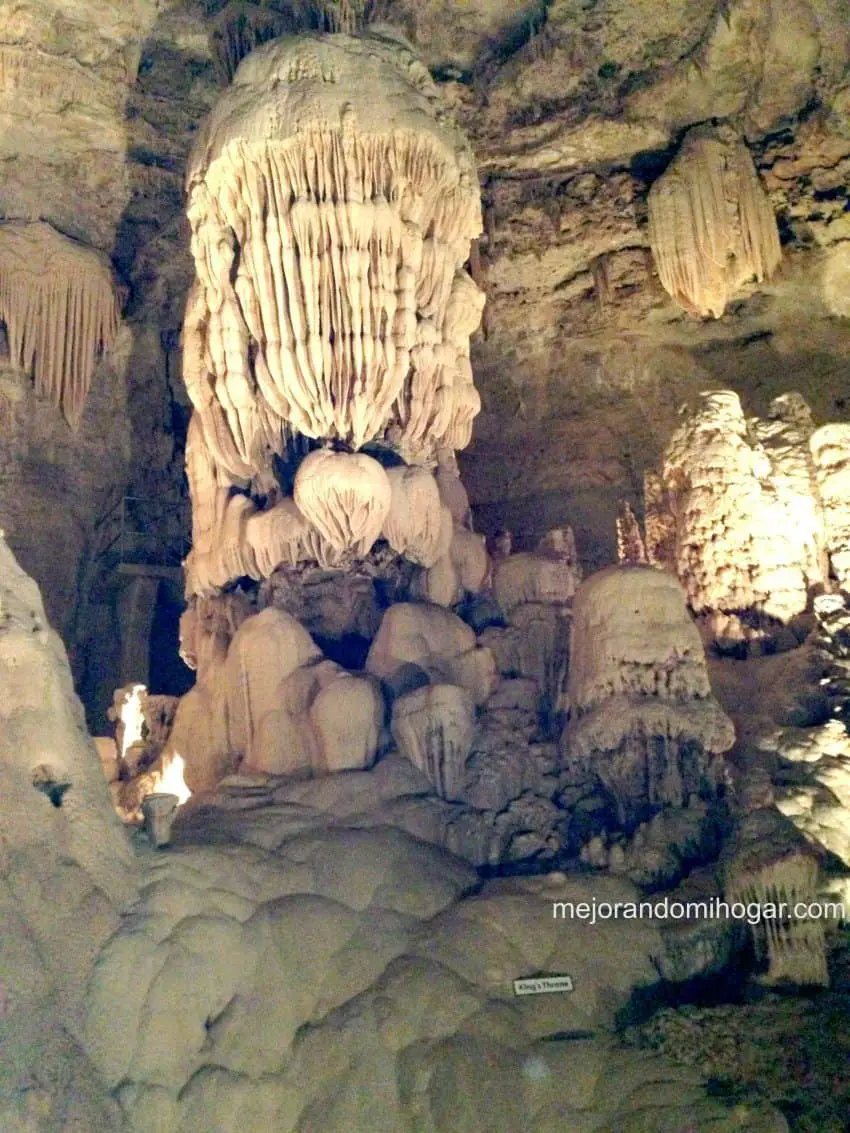 natural bridge caverns grotto san antonio