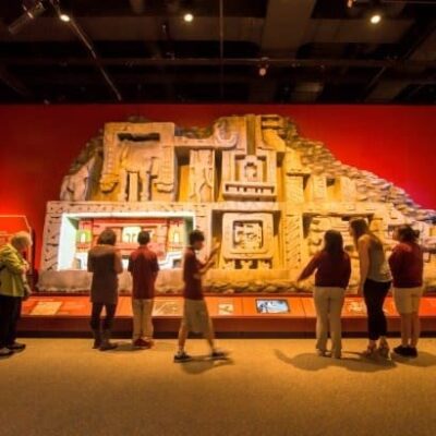 Exhibición Maya: Mundos ocultos al descubierto, en el Perot Museum de Dallas