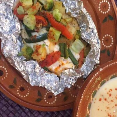 Fish in foil Packets recipe (Pescado Empapelado)