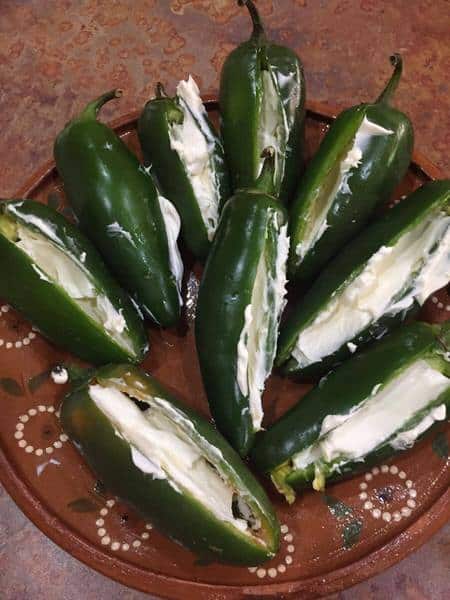 chiles con queso filadelfia