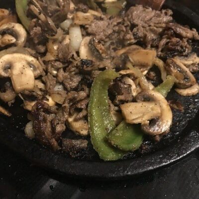 Fajitas de res con champiñones