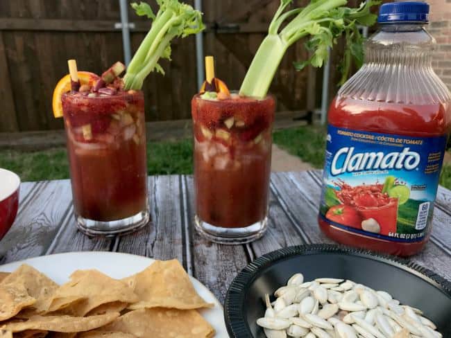 micheladas con clamato pepino chamoy