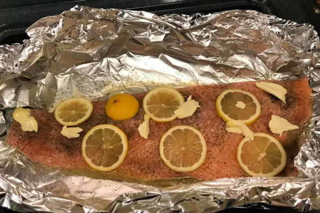 baked cilantro lemon salmon in foil