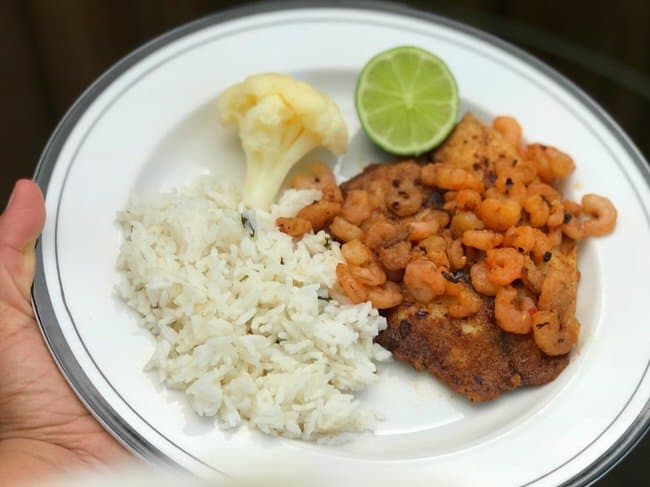 pescado con chile de árbol y camarones