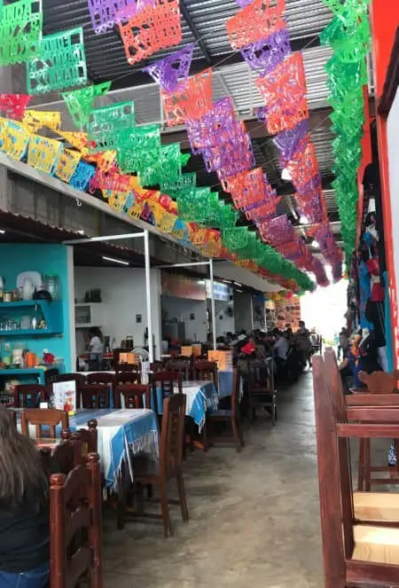 Mercado en La Crucecita Huatulco