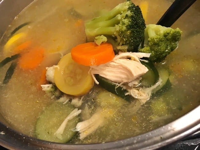 caldo con verduras congeladas