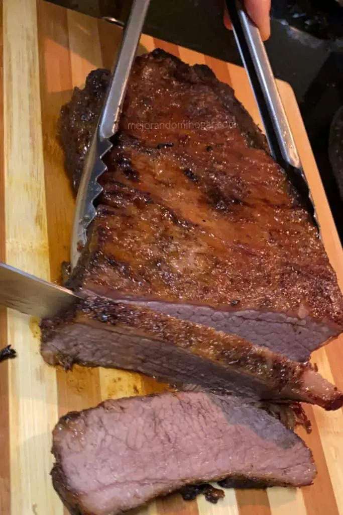 brisket en el asador o al horno estilo texas