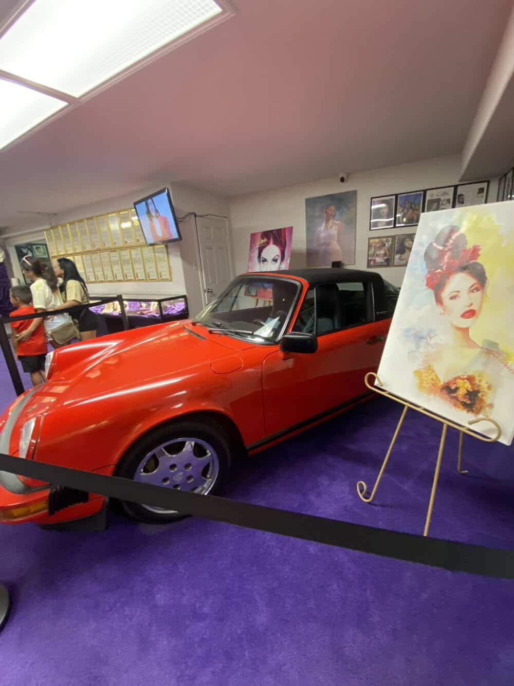 selena's porsche