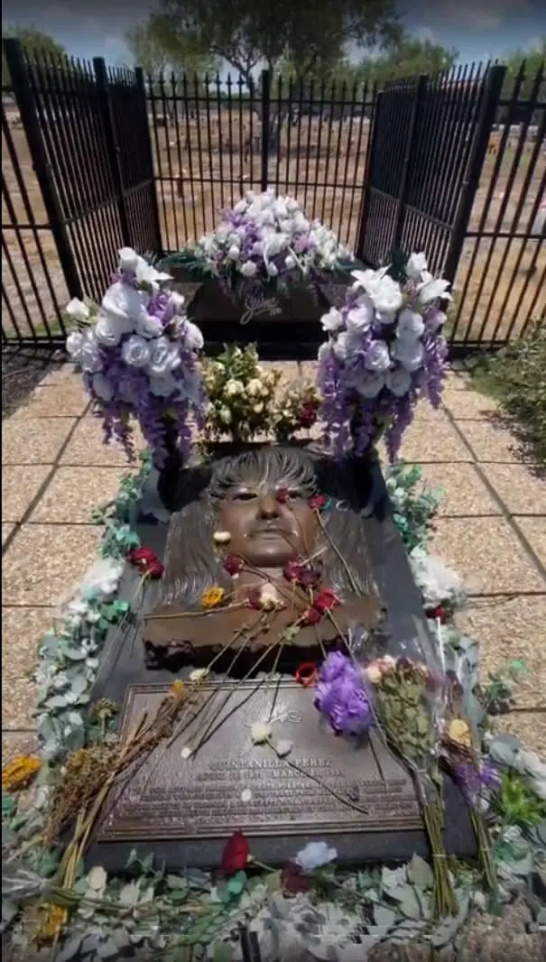 selena cemetery