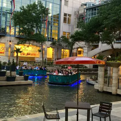 riverwalk san antonio texas