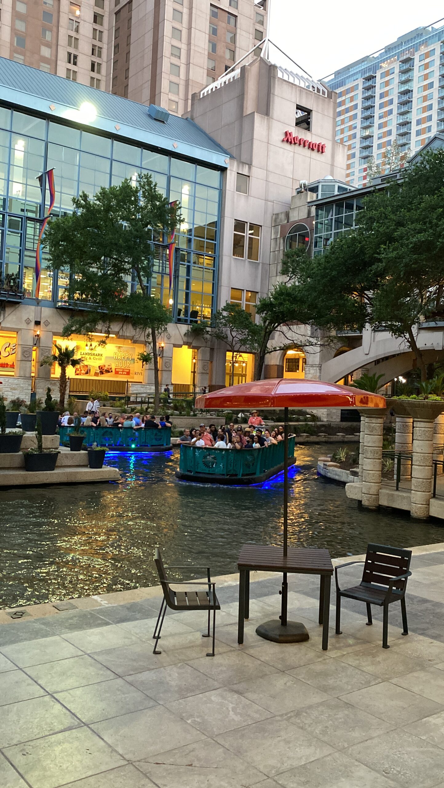 riverwalk san antonio texas